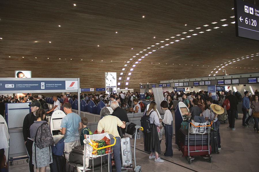 flight booking airport from travel apps